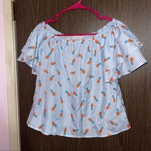 Purple Snow size medium blouse/shirt. Pineapple detail for design